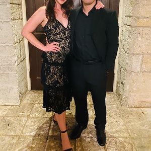 Lulu’s Black Lace Tiered Dress Size Medium